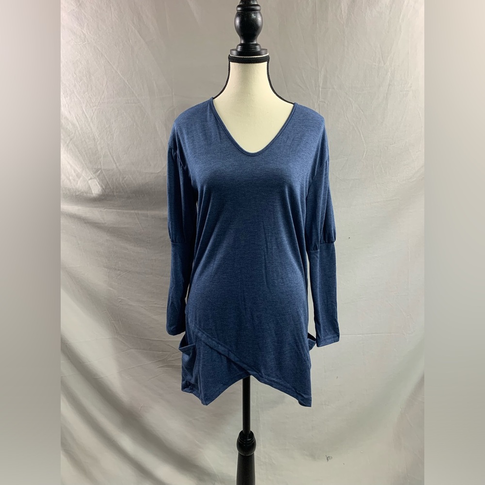 LAST ONE 🔥 Batwing Sleeve Wrap Hem T-Shirt Blue - Picture 5 of 5